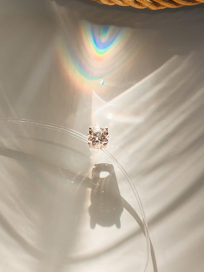 Колие с диамант на корда