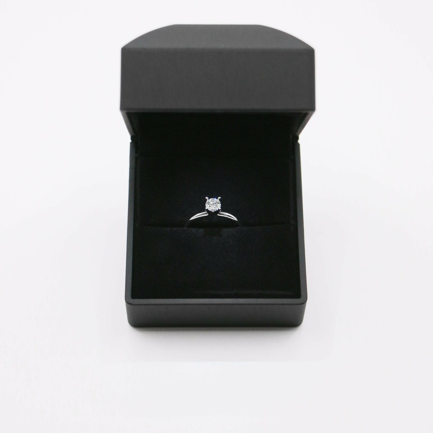 Пръстен от платина "Галатея Етерна"