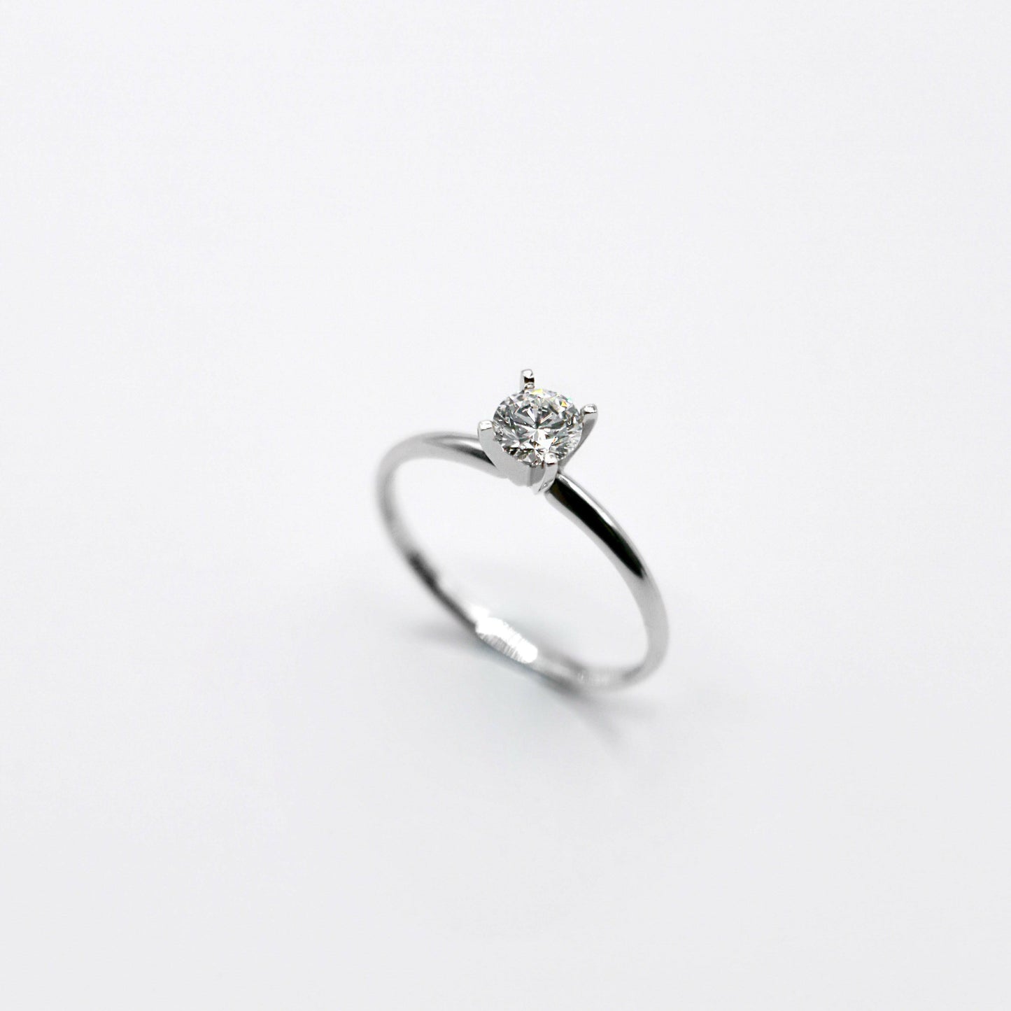 Пръстен от 14К бяло злато "Спаркъл"