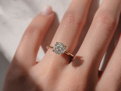 14K yellow gold engagement ring with diamond "Jador"