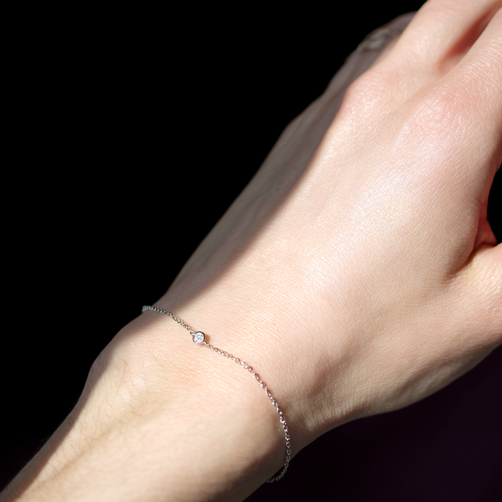 Гривна с лаб. диамант "Старлет"